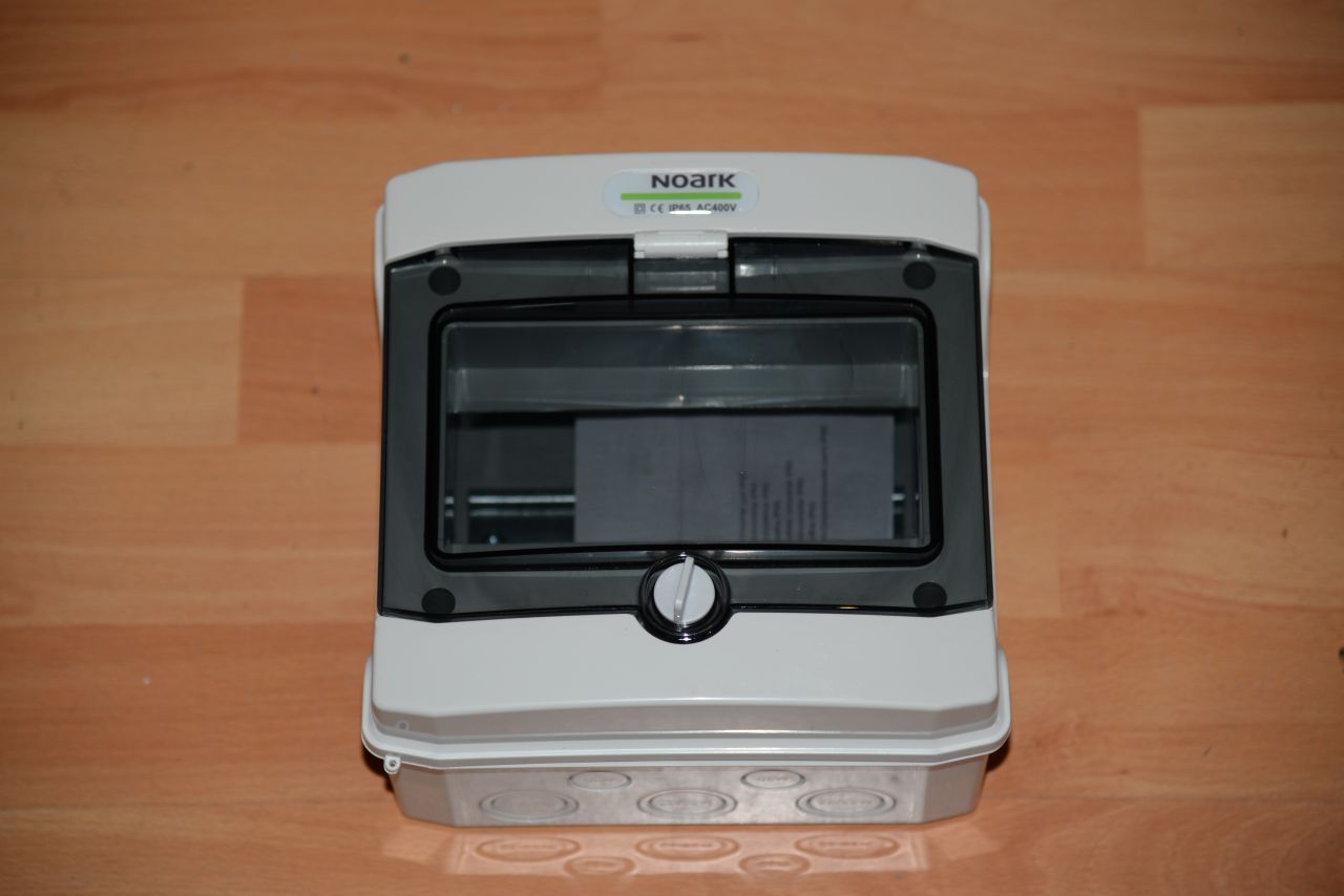 Snmek 235